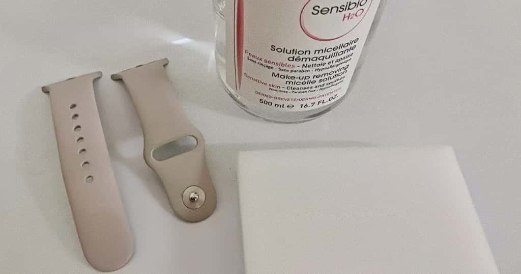 白バンドを洗う