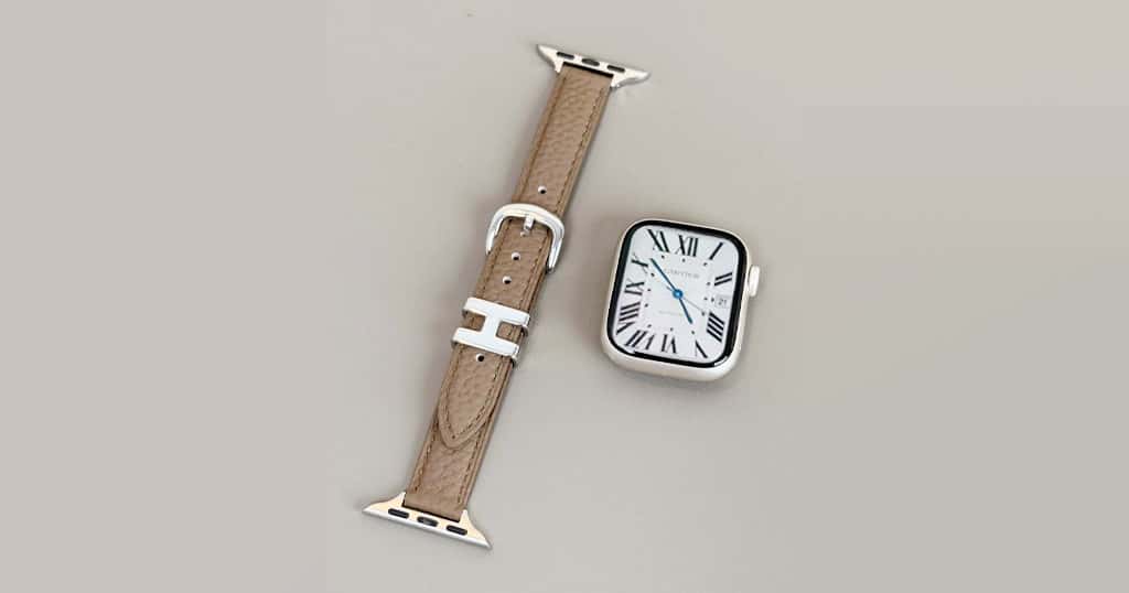 Apple Watchのカルティエ風文字盤とレザーバンド